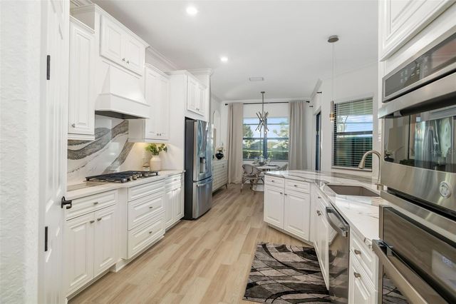 6016 NICKLAUS COVE, Bradenton, FL 34211