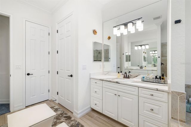 6016 NICKLAUS COVE, Bradenton, FL 34211