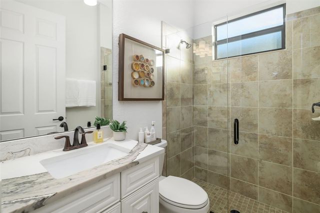 6016 NICKLAUS COVE, Bradenton, FL 34211