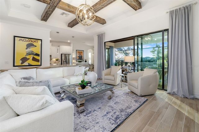 6016 NICKLAUS COVE, Bradenton, FL 34211