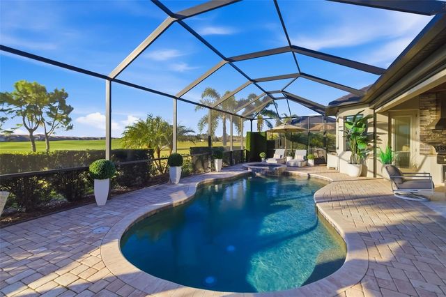 6016 NICKLAUS COVE, Bradenton, FL 34211