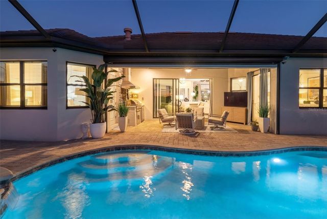 6016 NICKLAUS COVE, Bradenton, FL 34211