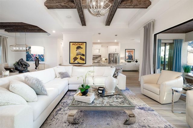 6016 NICKLAUS COVE, Bradenton, FL 34211