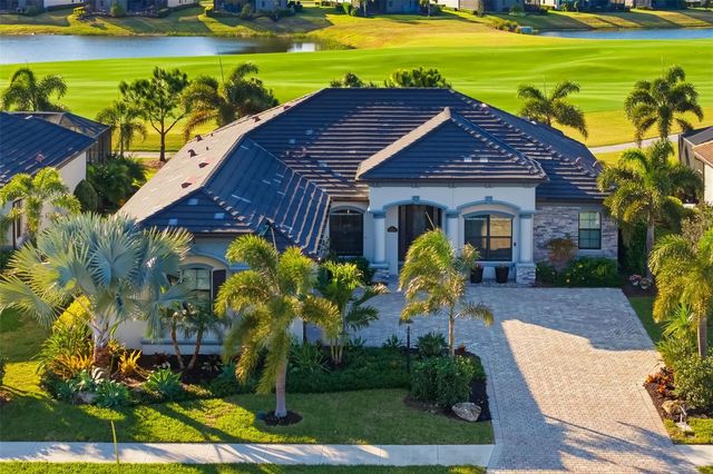 6016 NICKLAUS COVE, Bradenton, FL 34211