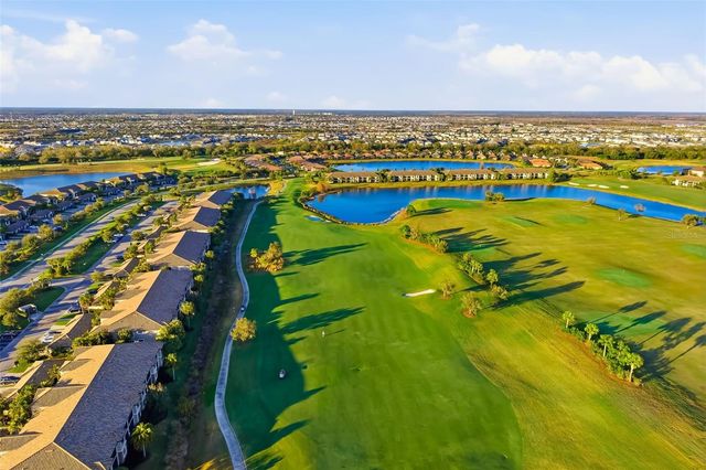 6016 NICKLAUS COVE, Bradenton, FL 34211