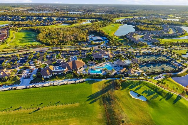 6016 NICKLAUS COVE, Bradenton, FL 34211