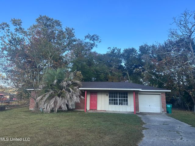 5013 Cambridge Drive, Pascagoula, MS 39581