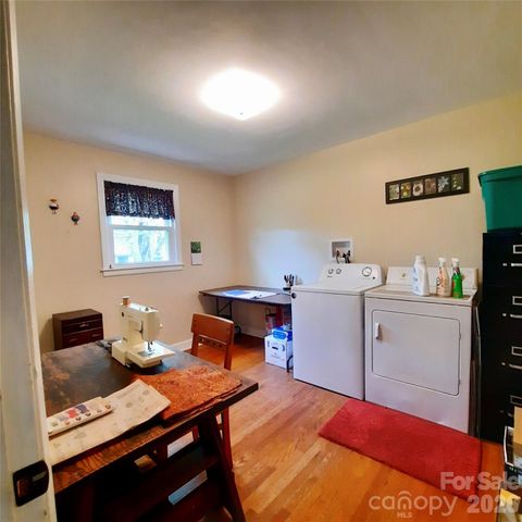 26 Calico Rock Lane, Hendersonville, NC 28792