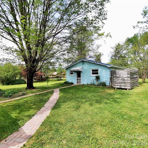 26 Calico Rock Lane, Hendersonville, NC 28792