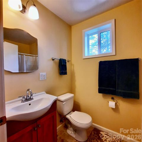 26 Calico Rock Lane, Hendersonville, NC 28792