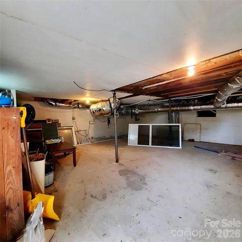 26 Calico Rock Lane, Hendersonville, NC 28792
