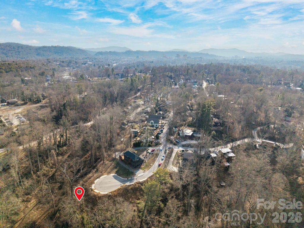 124 Beautyberry Drive 4, Asheville, NC 28801