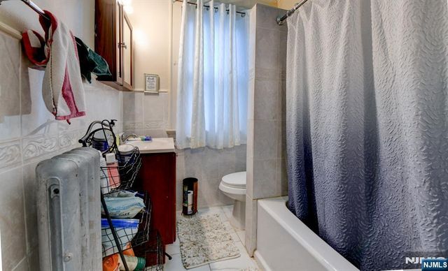 147 4th Avenue, East Orange, NJ 07017