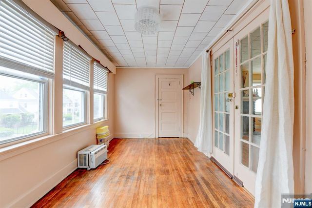147 4th Avenue, East Orange, NJ 07017