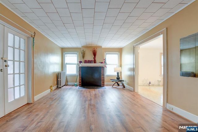 147 4th Avenue, East Orange, NJ 07017