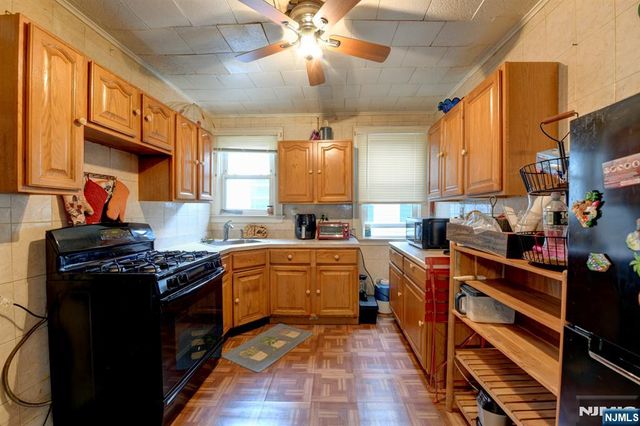147 4th Avenue, East Orange, NJ 07017