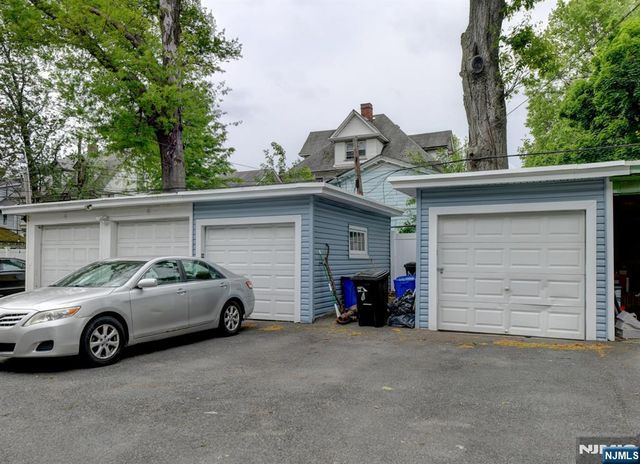 147 4th Avenue, East Orange, NJ 07017