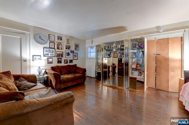 147 4th Avenue, East Orange, NJ 07017