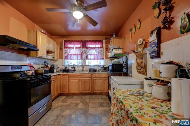 147 4th Avenue, East Orange, NJ 07017
