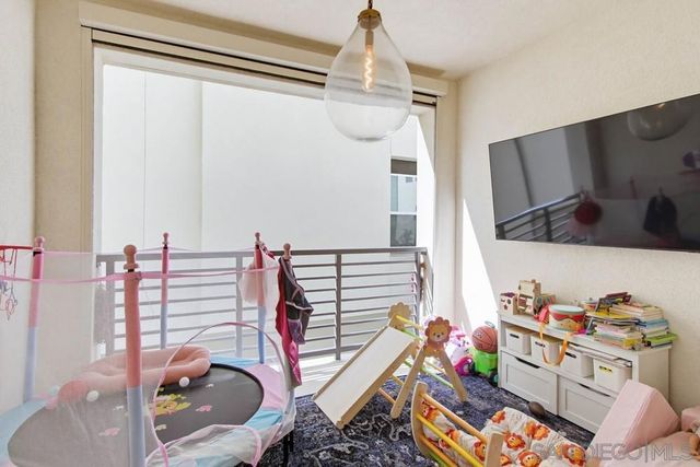 8025 Silvercrest Way, San Diego, CA 92126