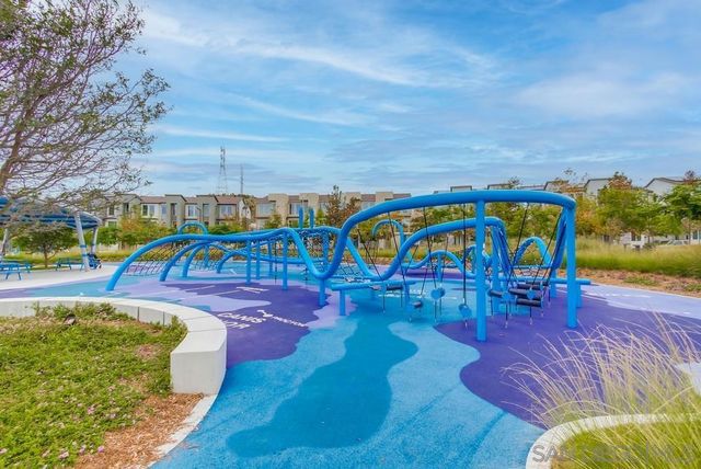 8025 Silvercrest Way, San Diego, CA 92126