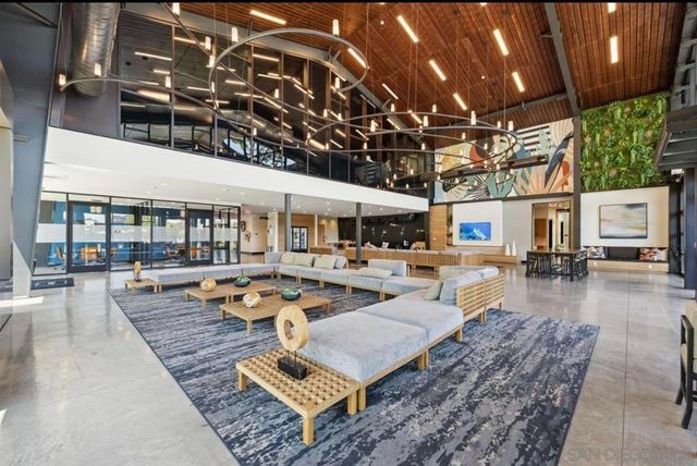 8025 Silvercrest Way, San Diego, CA 92126