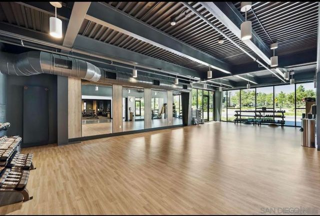 8025 Silvercrest Way, San Diego, CA 92126