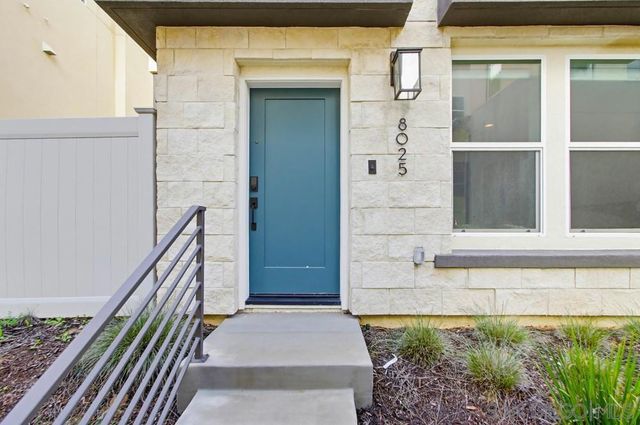 8025 Silvercrest Way, San Diego, CA 92126