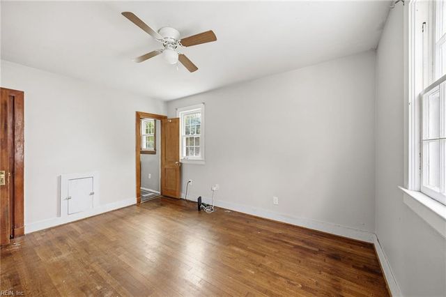 42 Davis Ave AVE, Newport News, VA 23601