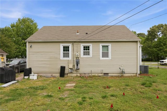 42 Davis Ave AVE, Newport News, VA 23601