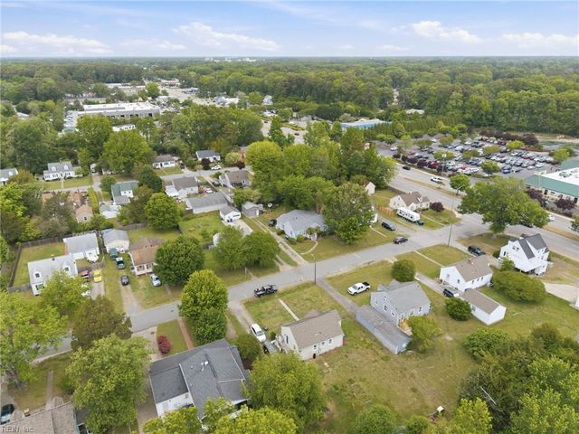 42 Davis Ave AVE, Newport News, VA 23601