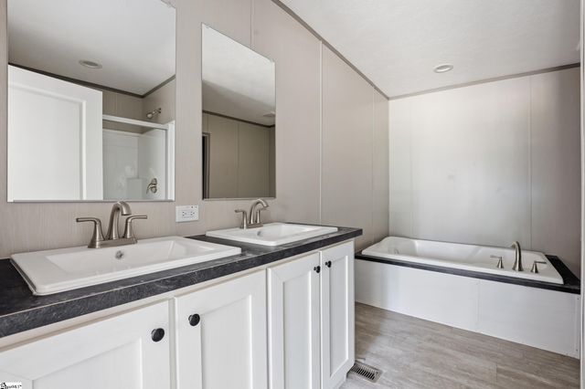 169 B D Johnston Road, Central, SC 29630