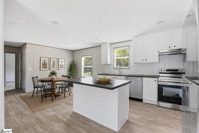 169 B D Johnston Road, Central, SC 29630