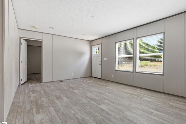 169 B D Johnston Road, Central, SC 29630