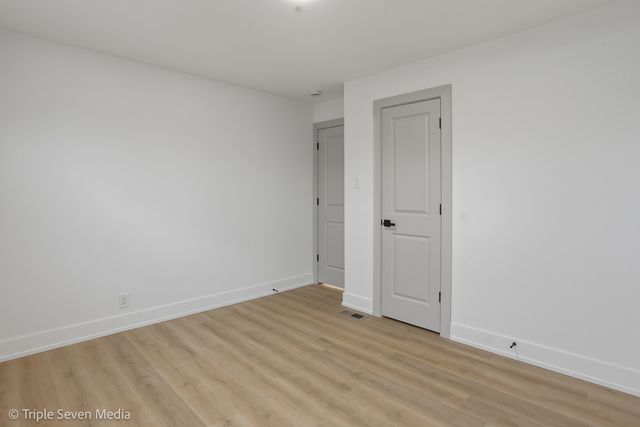 5831 W 81st Place, Burbank, IL 60459