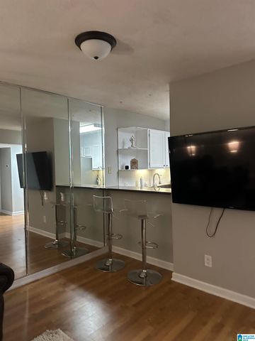 2625 Highland Ave S Apt 402, Birmingham, AL 35205