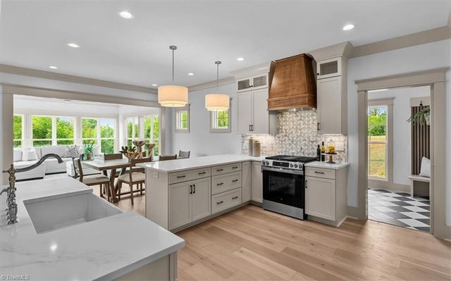 2015 Bob Jessup Drive, Greensboro, NC 27455