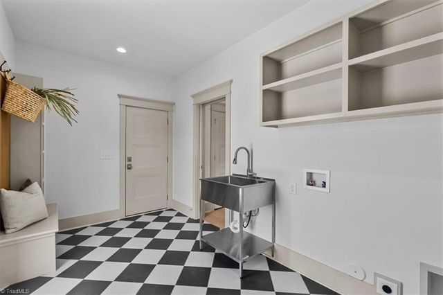 2015 Bob Jessup Drive, Greensboro, NC 27455