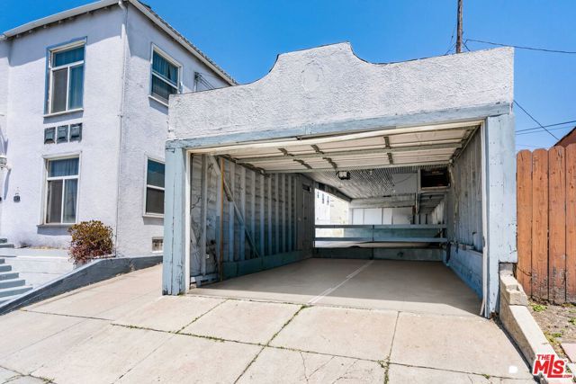 493 San Vicente Boulevard, Los Angeles, CA 90019