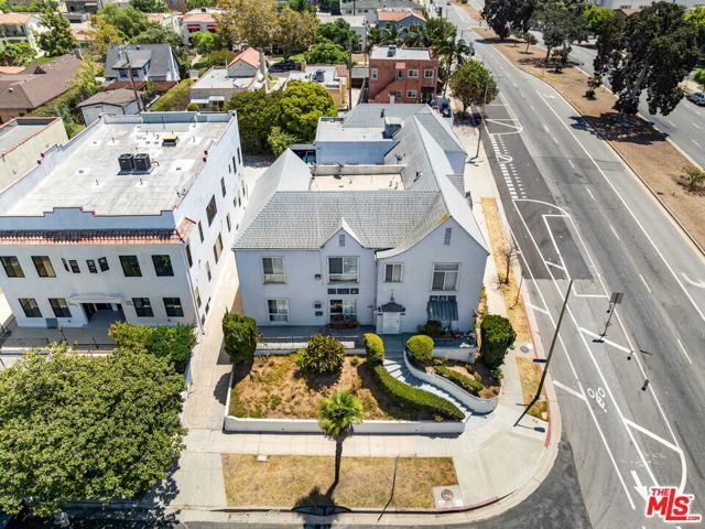 493 San Vicente Boulevard, Los Angeles, CA 90019