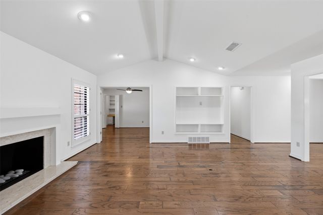 3824 Brookhaven Circle, Fort Worth, TX 76109