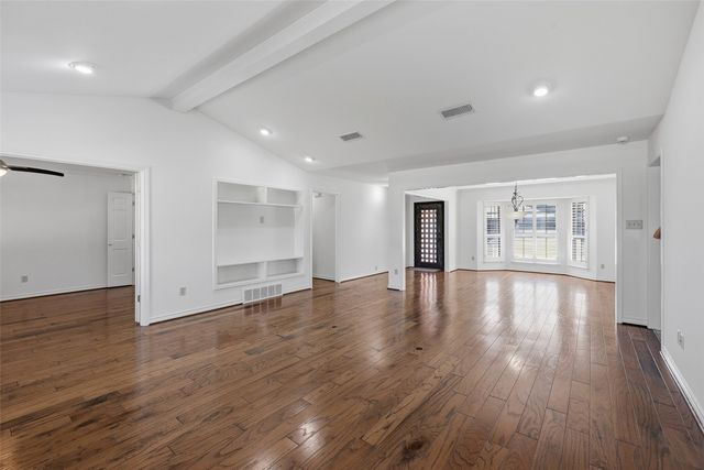 3824 Brookhaven Circle, Fort Worth, TX 76109