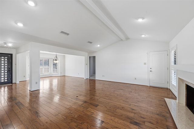 3824 Brookhaven Circle, Fort Worth, TX 76109