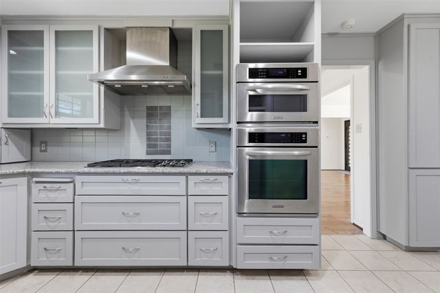 3824 Brookhaven Circle, Fort Worth, TX 76109