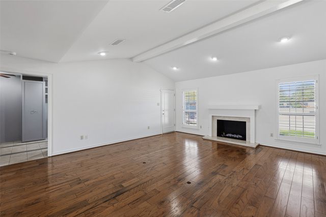 3824 Brookhaven Circle, Fort Worth, TX 76109