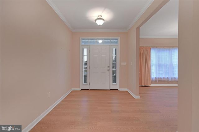 800 VICTORIA LN, Palmyra, PA 17078