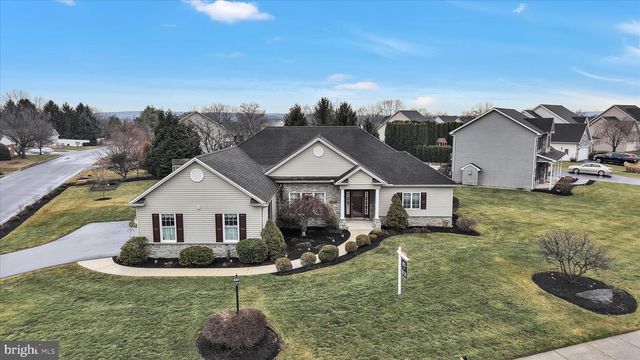 800 VICTORIA LN, Palmyra, PA 17078