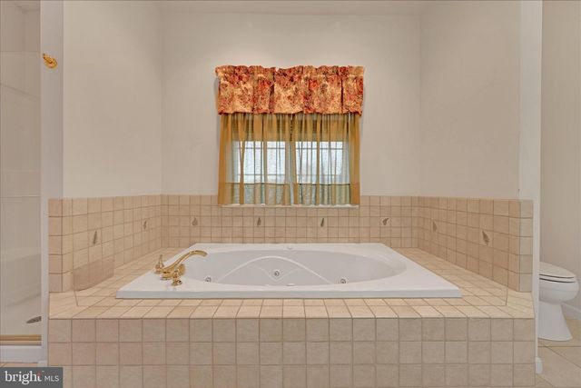 800 VICTORIA LN, Palmyra, PA 17078