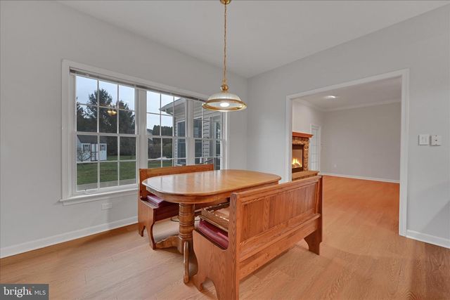 800 VICTORIA LN, Palmyra, PA 17078