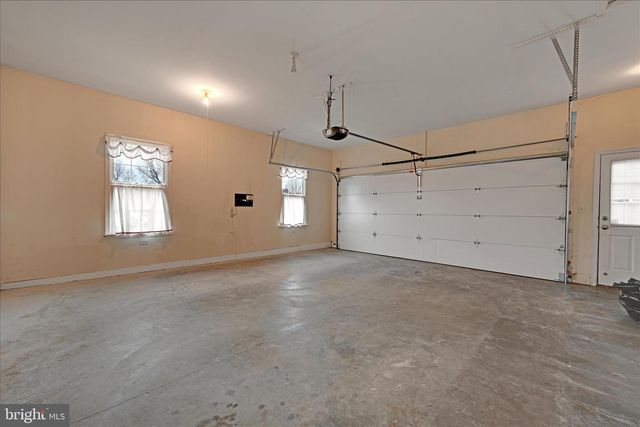 800 VICTORIA LN, Palmyra, PA 17078